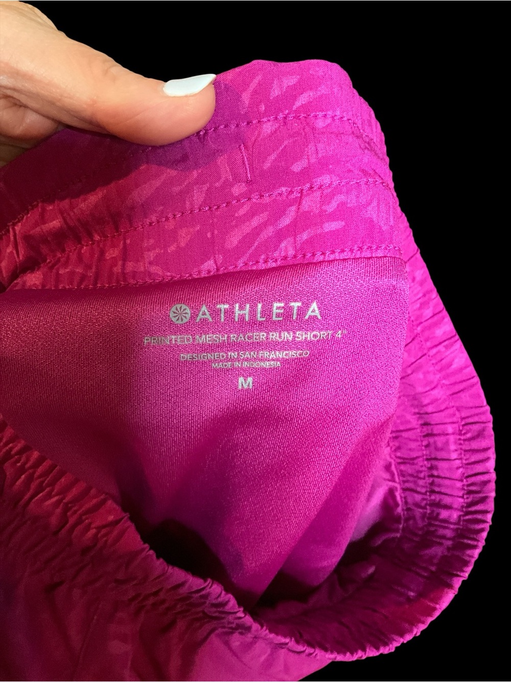 Athleta mesh racer run short, size M - Picture 5 of 5